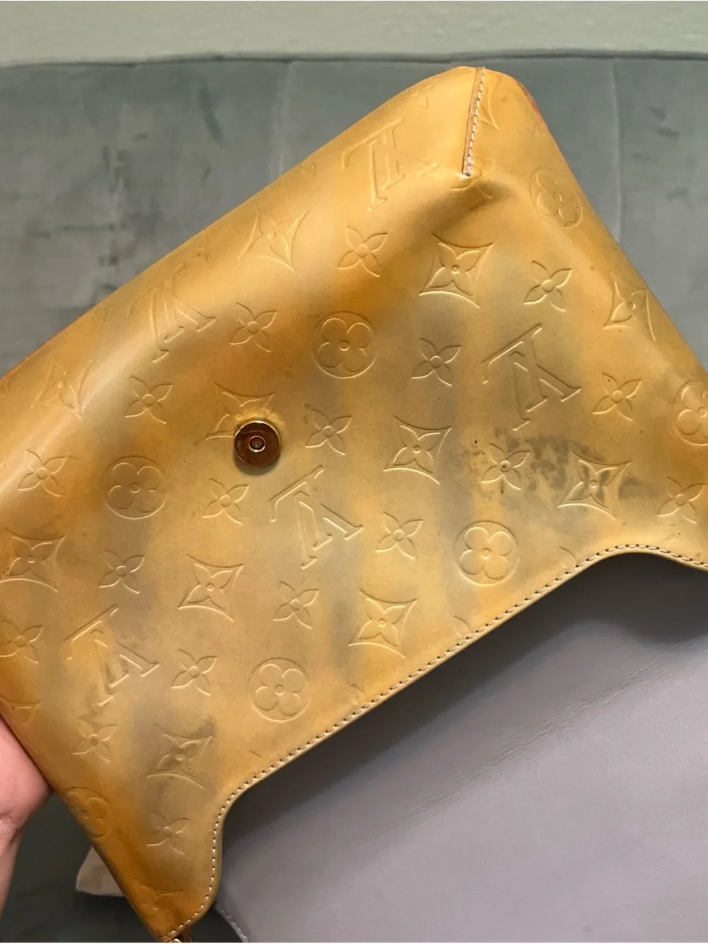 Authentic Louis Vuitton Vernis Thompson Shoulder Bag BA0020